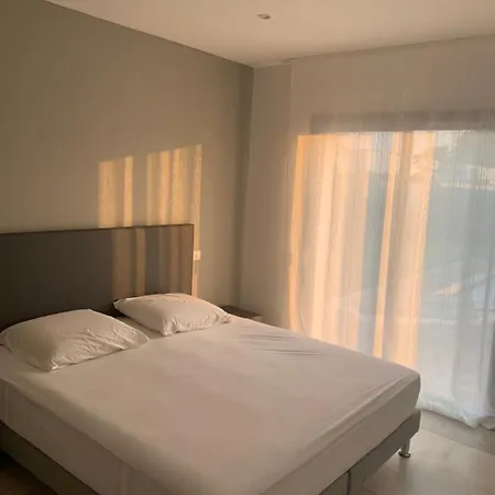 Villa Neuve 4 Chambres Cala Rossa Villa *